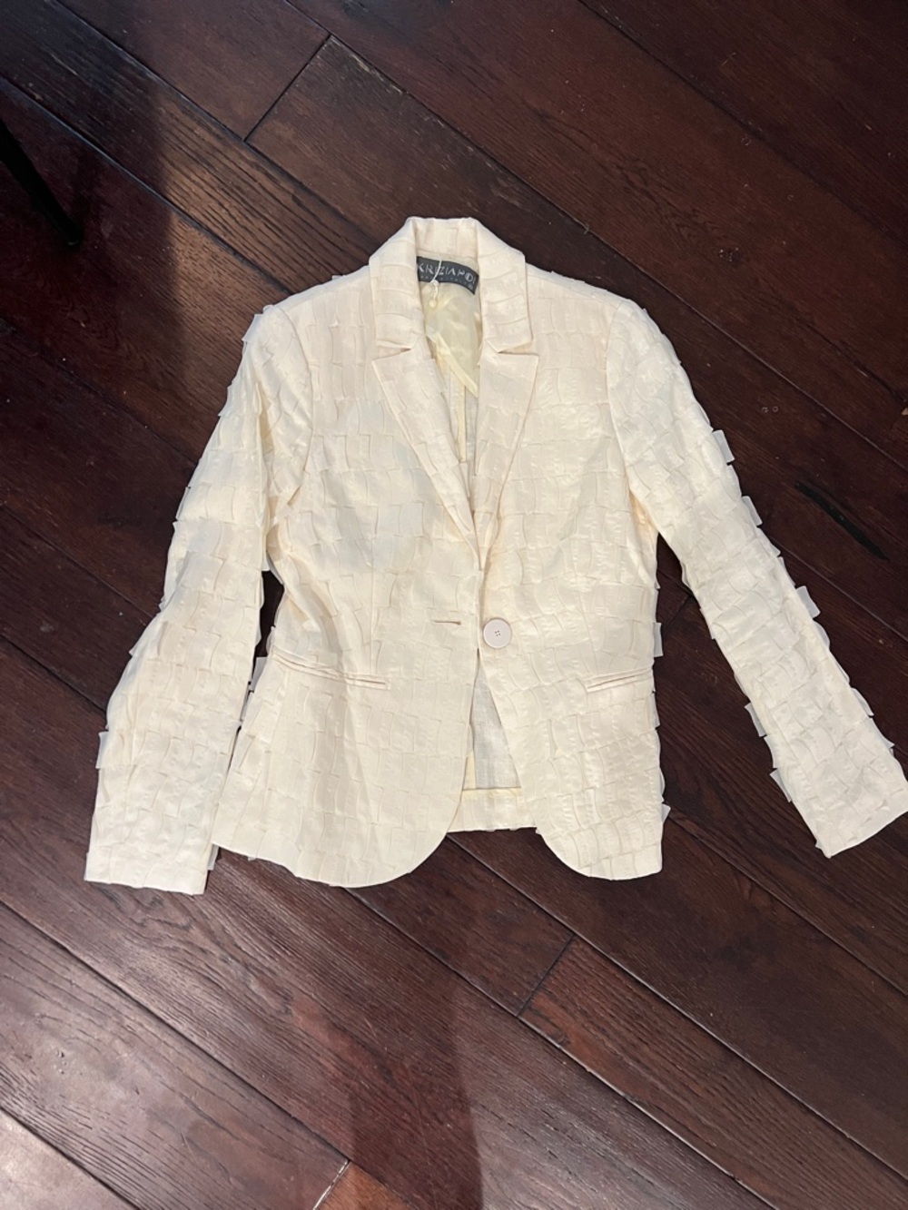 Kriziapoi cream Textured Single-Button Blazer